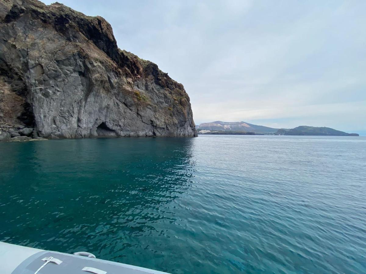 Appartamento Lipari Centro Storico Flat 7 mins from port Esterno foto