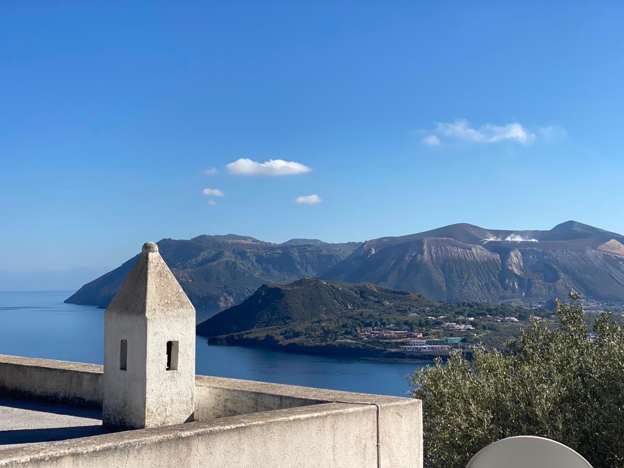 Appartamento Lipari Centro Storico Flat 7 mins from port Esterno foto