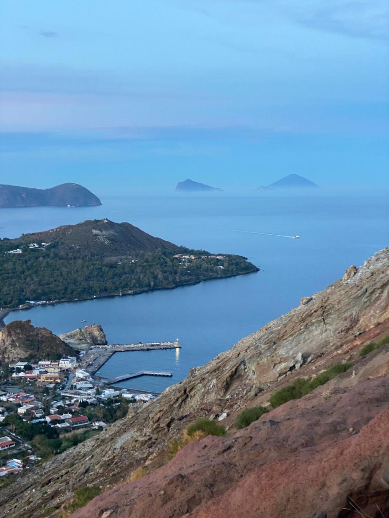 Appartamento Lipari Centro Storico Flat 7 mins from port Esterno foto